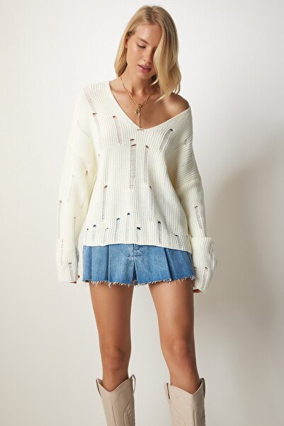 Happiness İstanbul Women's Bone Ripped Detailed Knit Sweater MX00119