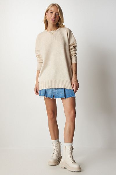 Happiness İstanbul Women's Beige Crew Neck Oversize Knitwear Sweater BV00085