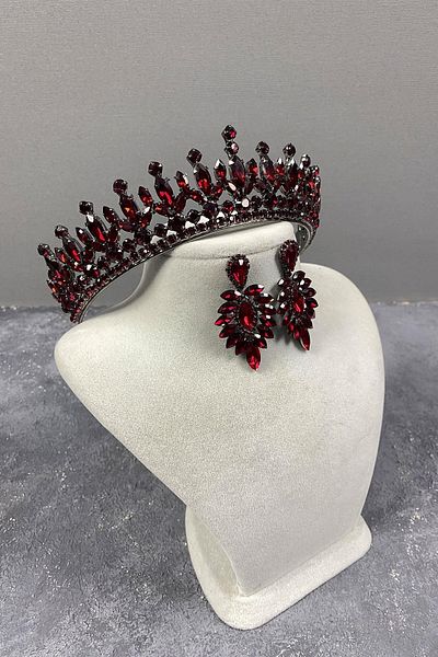 Hayalperest boncuk Petro Henna Crown Crystal Jewelled Crown and Drop Stone Earring Set Burgundy Color