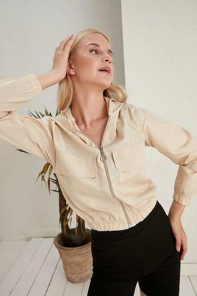 Butik Beyza Αλεξίπτωτο Αλεξίπτωτο με φερμουάρ Hooded Bomber Model Seasonal Thin Fabric Αδιάβροχο Μπουφάν