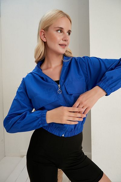 Butik Beyza Jachetă de ploaie din țesătură subțire de sezon, cu glugă, cu fermoar