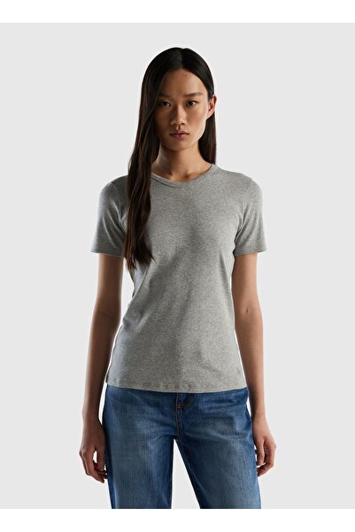 Benetton تي شيرت نسائي رمادي برقبة دائرية 3GA2E16A0