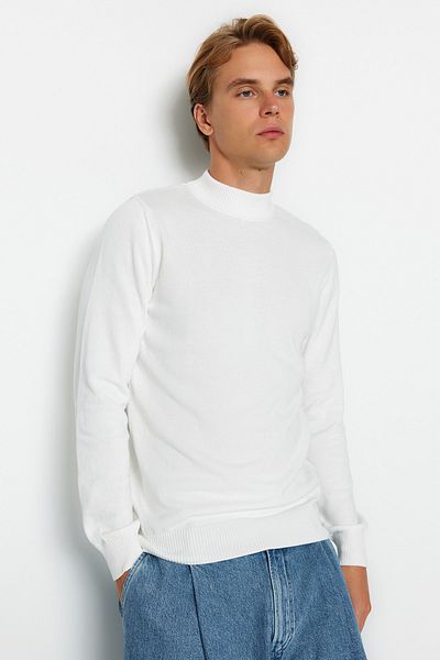Trendyol Collection Ecru Slim Fit Baumwollpullover mit halbem Rollkragen – TMNAW22KZ1293