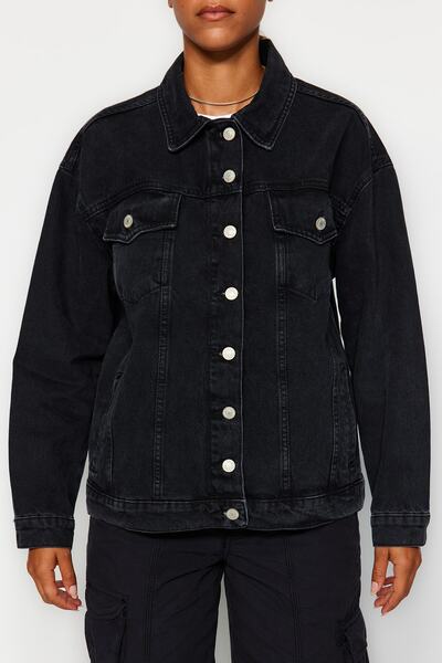 Kolekcia Trendyol Čierna základná džínsová bunda TWOSS20CE0038