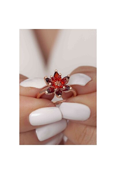 Şimal Silver 925 Ayar Gümüş Rose Kaplama Kırmızı Renkli Lotus Çiçeği Yüzük