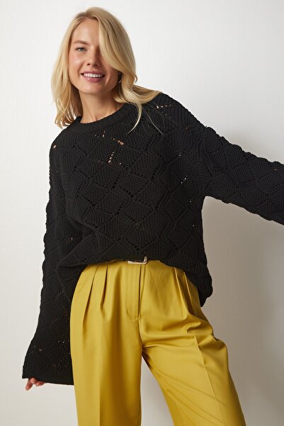 Happiness İstanbul Dámský prolamovaný svetr s černým diamantovým vzorem CV00025