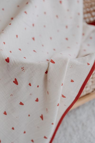 TBA COLLECTION Muslin Blanket| Red Hearts