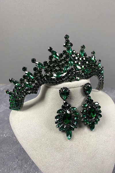 Hayalperest boncuk Tokyo Model Bridal Henna Crown and Drop Stone Detailed Shuttle Stone Earring Set Green