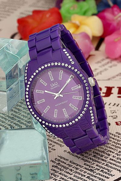 Q&Q Women's Wristwatch 3B707