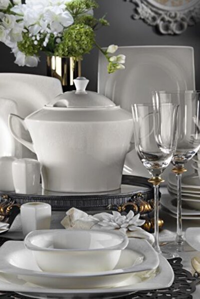 Kütahya Porselen Bone Mare 62 Parça 955921 Desen Altın Yemek Takımı