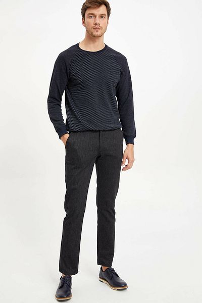 DeFacto Ανδρικό φούτερ Navy Blue Jacquard με λαιμόκοψη M5440AZ.19AU.NV35