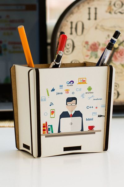 Hediyelen Computer Engineer Pen Holder