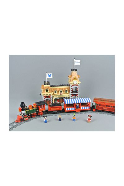 LEGO 71044 Disney Train and Station