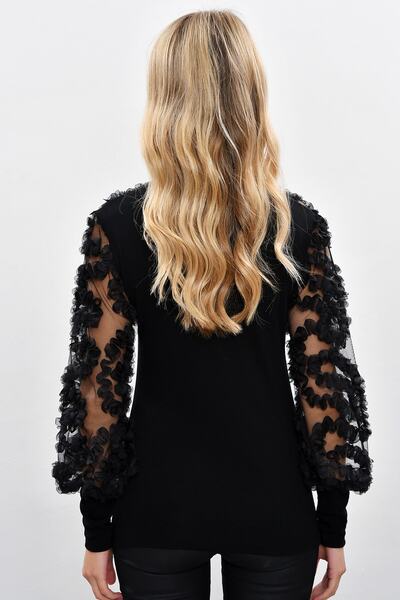 Cool & Sexy Dámská blůza s doplňky z tylu s volánem s černými rukávy BK894