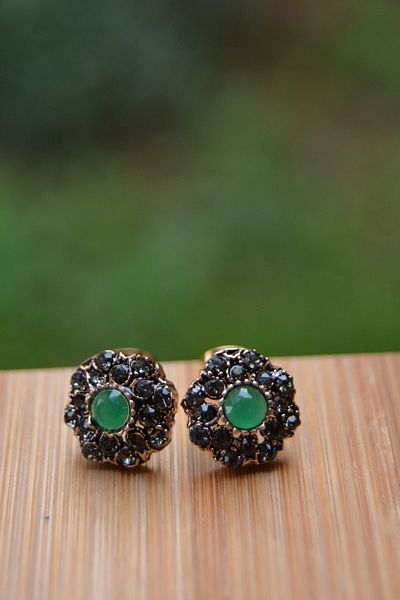 Stoneage Authentic Green Emerald Ladies Studded Earrings