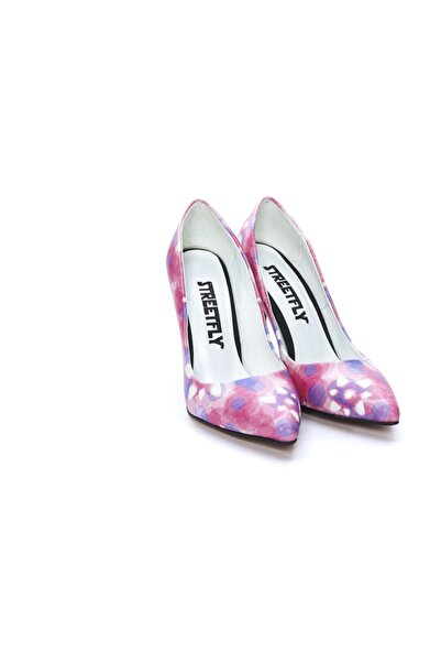 Streetfly حذاء نسائي بكعب كلاسيكي مطبوع