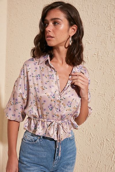 Trendyol Collection Πλεκτή μπλούζα με λουλουδάτο τύπωμα με σατέν σε σκόνη TWOSS20BZ0517
