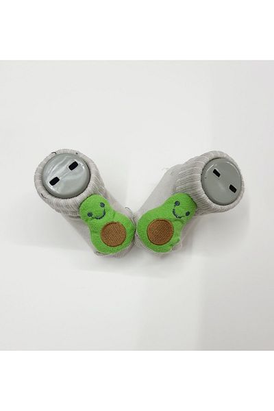 Bumbo Baby socks with avocado accessories