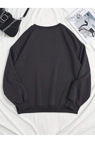 Adrift كود ADR-SHEN EZwear سويت شيرت بكتف منسدل وطباعة هيكل عظمي