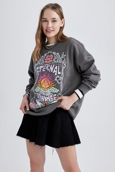 De facto 2024 sweatshirt