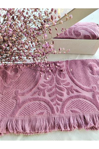 Altınbaşak DOWERY 50X90CM. VELVET TEXTURE 3D EMBOSSED TASLE HAND, FACE AND HEAD TOWEL IN A SPECIAL GIFT BOX
