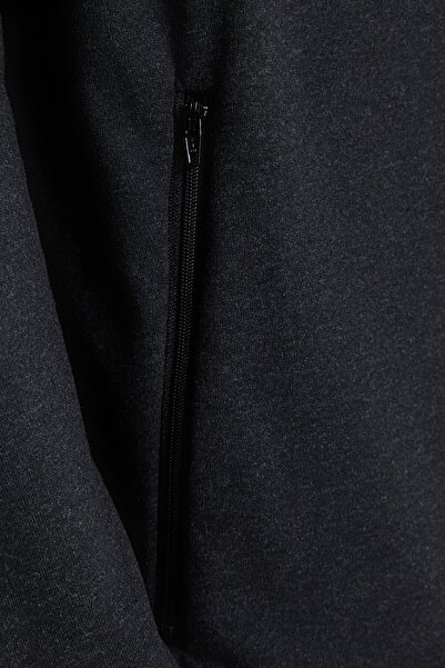 Trendyol Collection Anthrazitfarbenes Kapuzenpullover/Cardigan mit normaler Passform und Reißverschluss TMNAW21HI0211