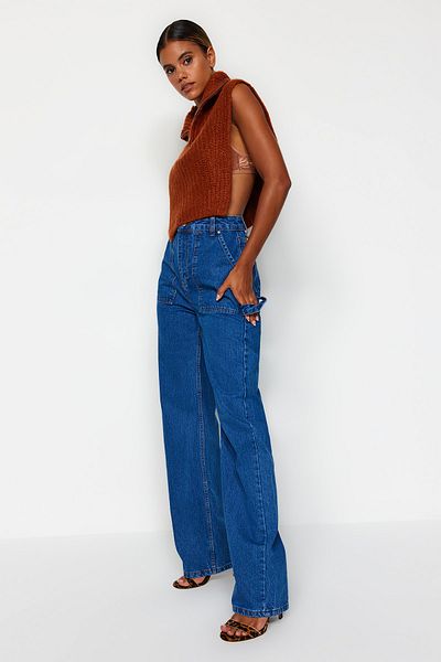 Trendyol Collection Blaue Jeans mit hoher Taille und weitem Bein und Taschendetail TWOAW22JE0595