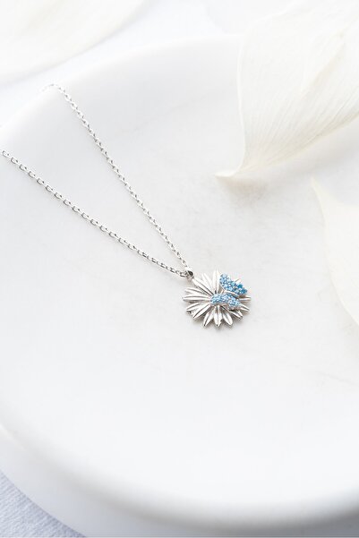 Nereze 925 Ayar Gümüş Rodyumlu Mavi Taşlı Kelebek Detaylı Çiçek Kolye