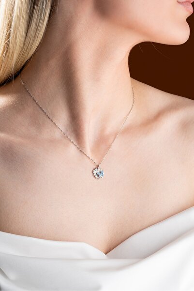 Nereze 925 Ayar Gümüş Rodyumlu Mavi Taşlı Kelebek Detaylı Çiçek Kolye