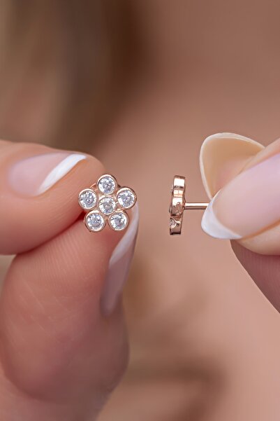 Nereze 925 Ayar Gümüş Beyaz Zirkon Taşlı Minik Kır Çiçeği Küpe