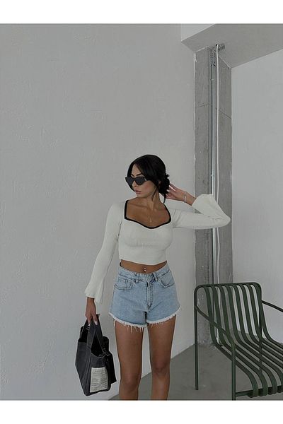 LB Laluna Butik Woman's Ecru Heart Collar Sleeve Detailed Knitted Knit Crop Blouse