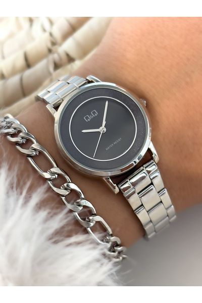 Q&Q Silver Color Steel Strap, Small Case, Stylish Silvery Dial Wristwatch+Bracelet
