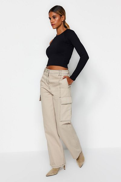 Trendyol Collection High Waist Wide Leg Jeans with Stone Cargo Pockets TWOAW24JE00220