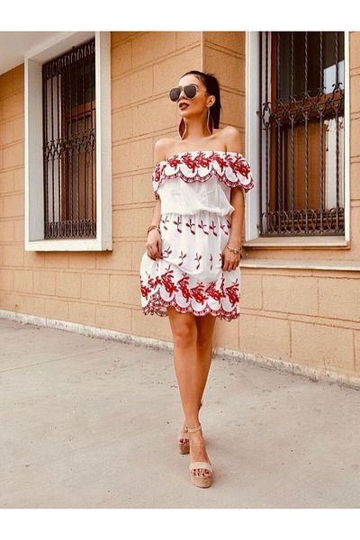 CİXAPLE Rochie brodata cu guler Madonna