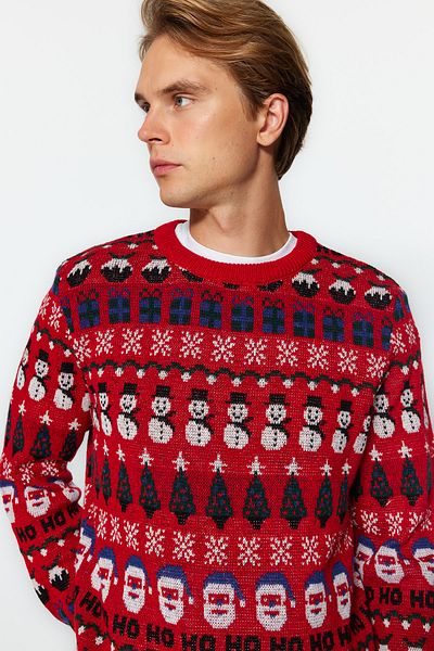 Trendyol Collection Roter Jacquard-Weihnachtsstrickpullover mit normaler Passform und Rundhalsausschnitt TMNAW23KZ00226