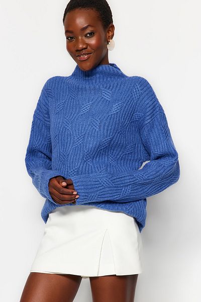 Trendyol Collection Синій светр з м'якої фактурної в'язки TWOAW24KZ00725