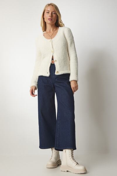 Happiness İstanbul Dámská krémová pletenina s měkkými vousy Cardigan NF00067