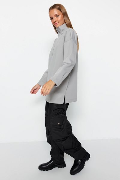 Trendyol Modest Oversize Gray Scuba Sweatshirt - Zipper Detailed, Diver Collar TCTAW23TW00198