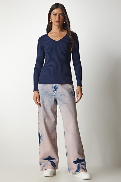 Happiness İstanbul Γυναικεία μπλούζα Navy Blue με V-λαιμόκοψη Basic BV00096