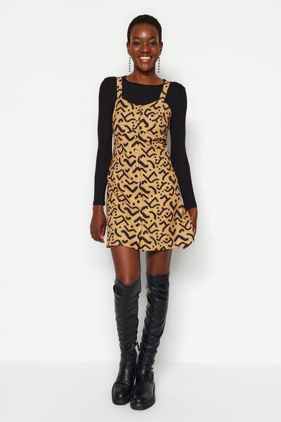 Trendyol Collection Тъкана рокля с камилски шарки TWOAW23EL00492