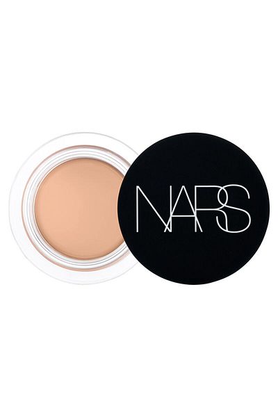 Nars SOFT MAT HIGH CONCEALER with Hyaluronic Acid and Vitamins A, C and E