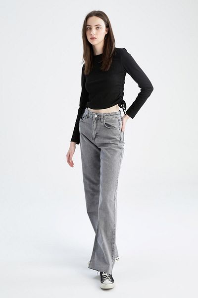 DeFacto Tailliertes Basic-Langarm-Crop-T-Shirt