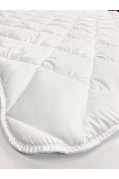 Misev Single Seasonal Quilt