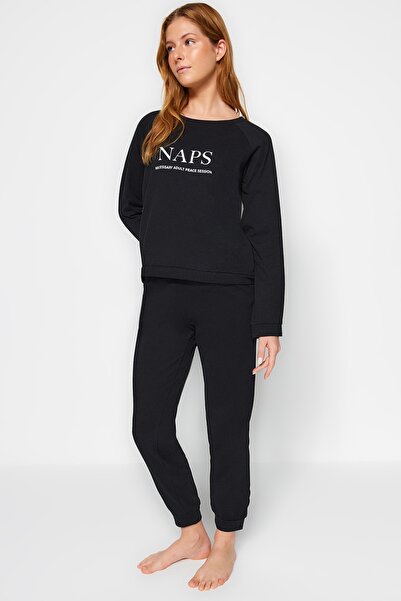 Trendyol Collection Fekete szlogen póló-Jogger kötött pizsama szett THMAW21PT0497