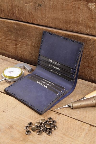 New Coast Leather 1900's Мъжки портфейл от естествена кожа, 100% ръчно изработен в син цвят