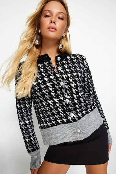 Trendyol Collection Gemusterter schwarzer Strick-Cardigan – Boucle-Garn, Jacken-Look TWOAW24HI00277