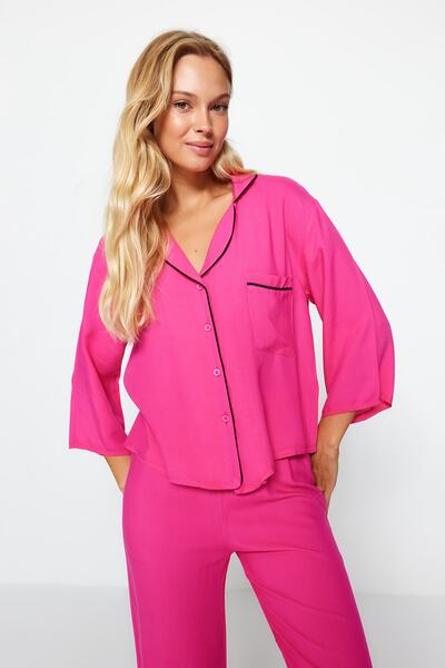 Trendyol Collection Σετ πιτζάμες με φούξια υφαντό βισκόζη THMAW21PT0292