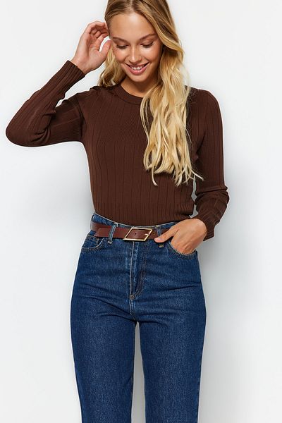 Trendyol Collection Кафяв трикотажен пуловер с кръгло деколте TWOAW23KZ01249