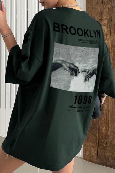 Mella&Co 1898 Brooklyn Nefti Oversize Salas Boyfriend Women's T-shirt