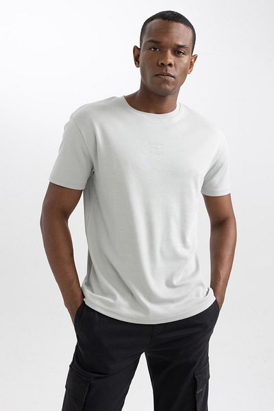DeFacto Tričko Regular Fit Crew Neck s krátkým rukávem A6869ax23au